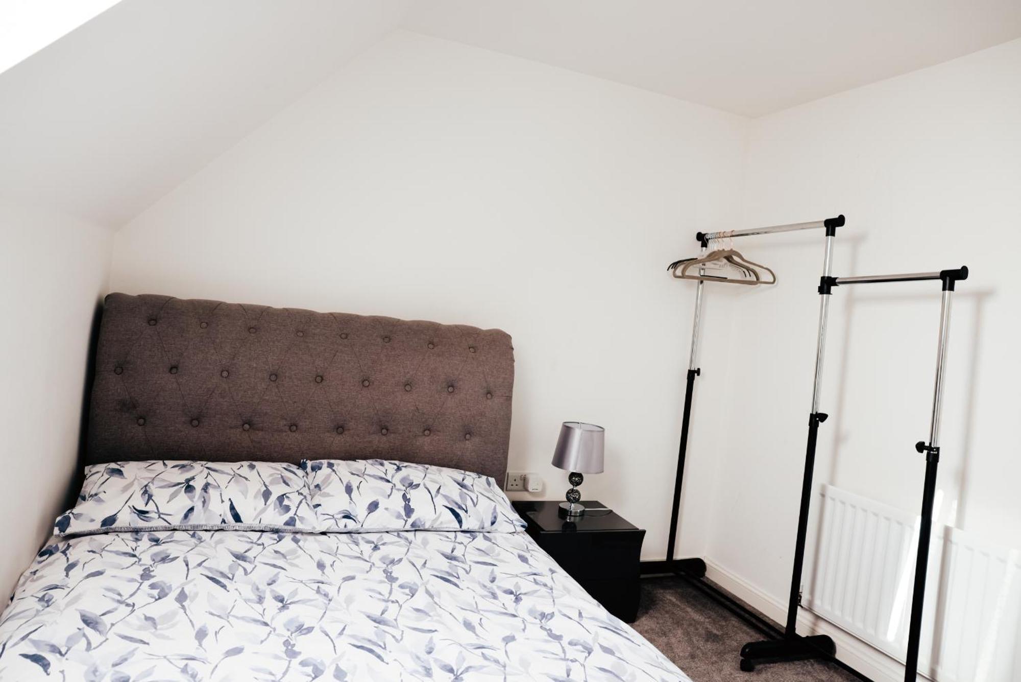 Stunning Two-Bedroom Apartment At A3Ree, Free Parking, Near Cribbs Causeway Mall Bristol Exterior foto
