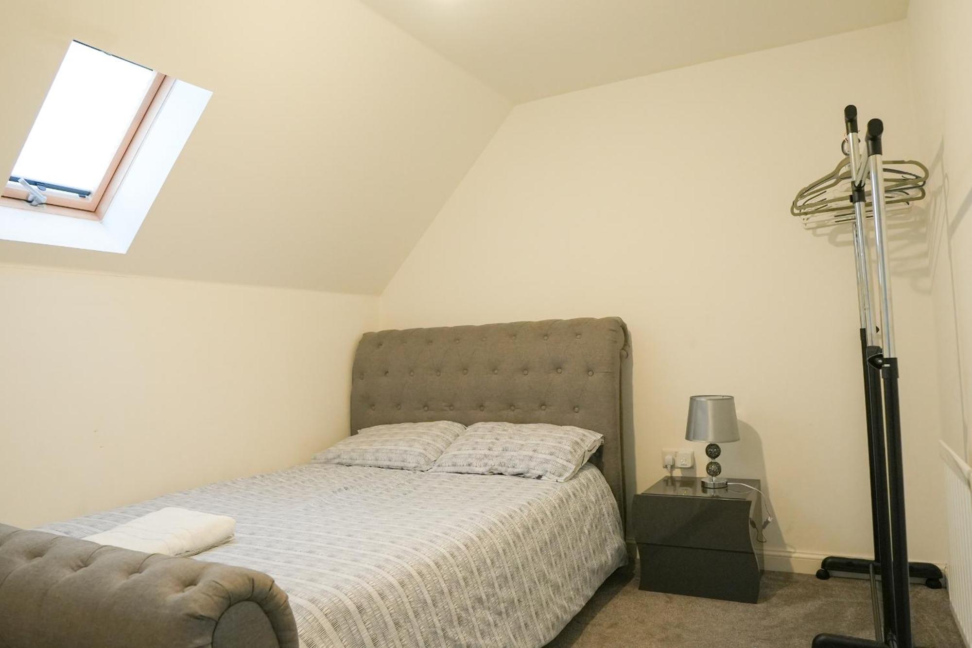 Stunning Two-Bedroom Apartment At A3Ree, Free Parking, Near Cribbs Causeway Mall Bristol Cameră foto