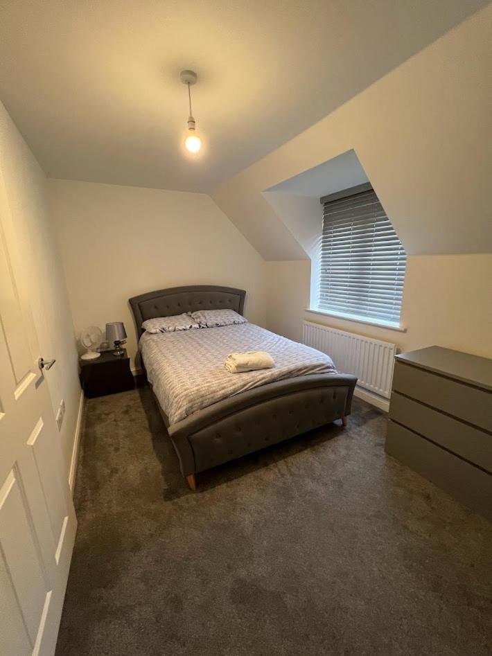 Stunning Two-Bedroom Apartment At A3Ree, Free Parking, Near Cribbs Causeway Mall Bristol Cameră foto